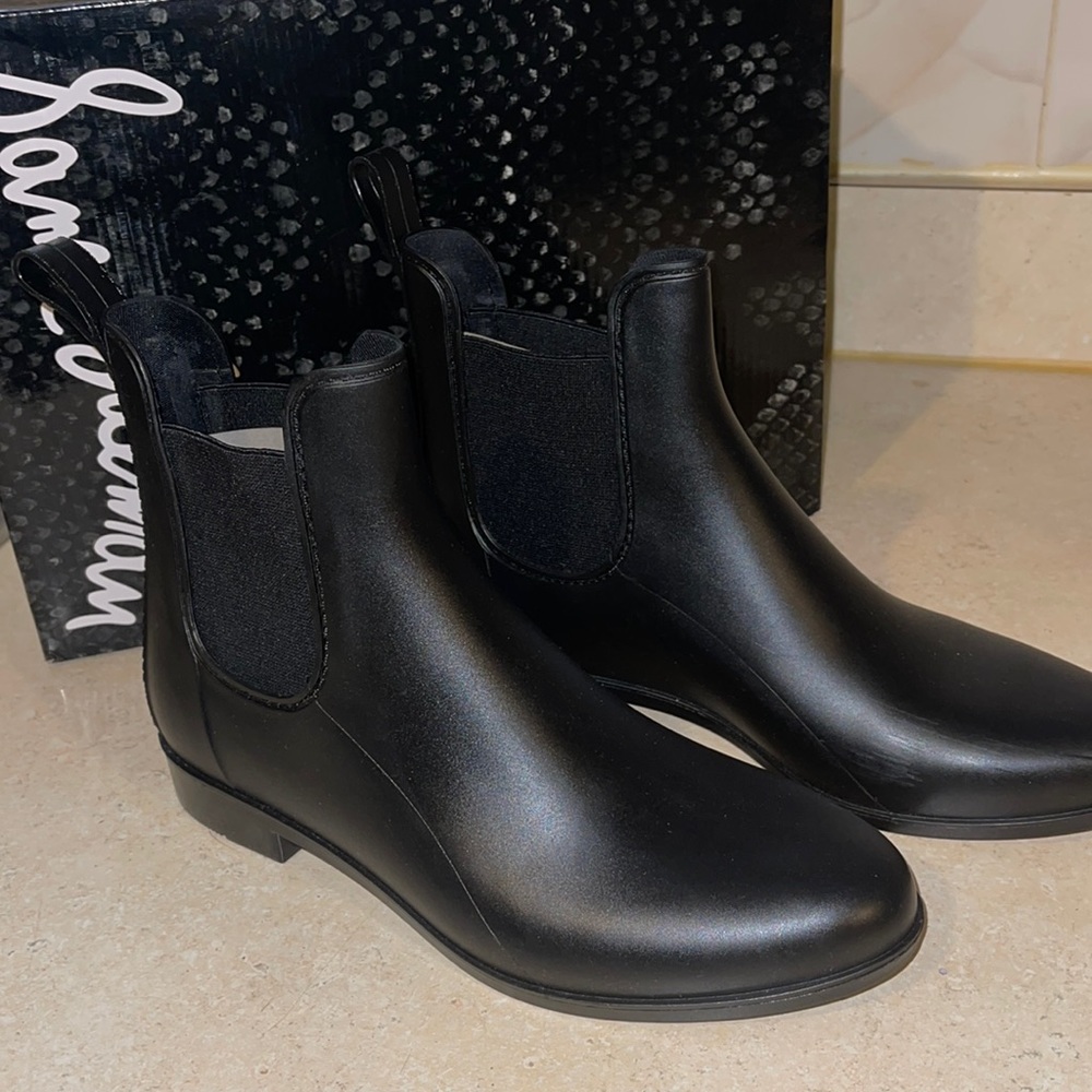 ankle boots ❤️
